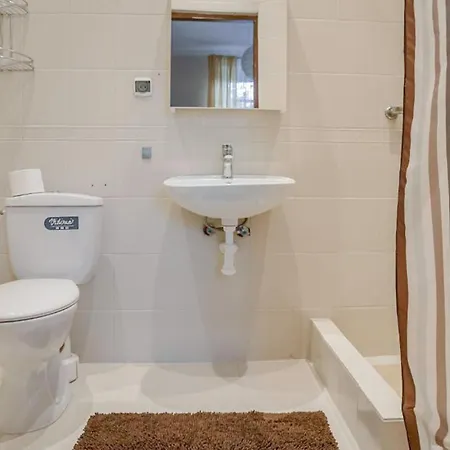 12 Bedroom Stunning Home In Debina Debina (Ustka)