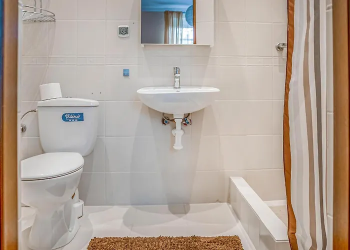 12 Bedroom Stunning In Debina