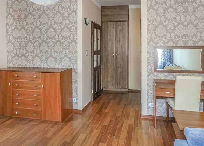 12 Bedroom Stunning In Debina * Debina (Ustka)